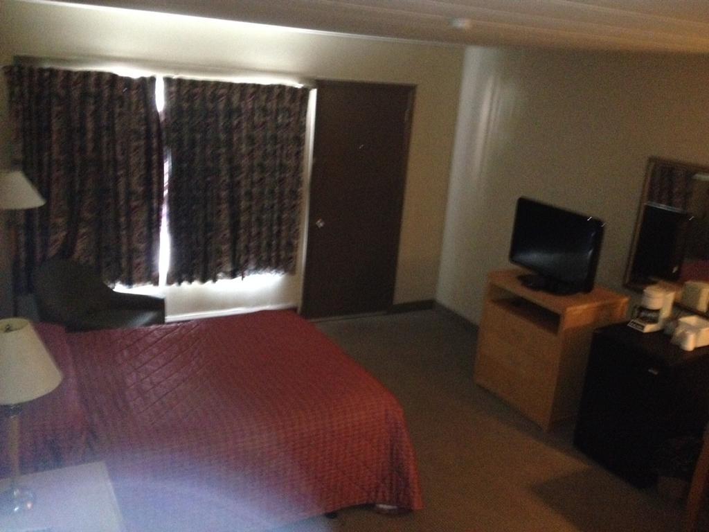 Candlelight Motel